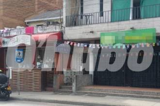 Jason Meyer Rodríguez Villegas fue asesinado en las escaleras internas de este edificio de apartamento. FOTO: GUILLERMO OSPINA