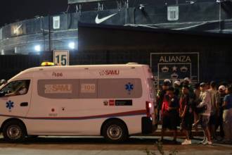 Banderazo de Alianza Lima terminó en tragedia. FOTO: AFP