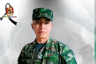 Jhoan Camilo Sanabria Mendoza era el nombre del soldado fallecido. FOTO: @Ejercito_Div7