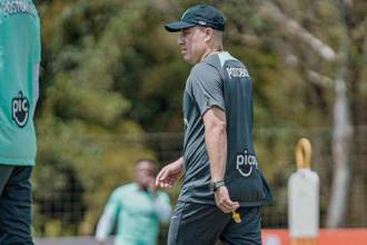 Efraín Juárez, de 36 años, es uno de los entrenadores más jóvenes que ha pasado por el equipo verdolaga. /FOTO: CORTESÍA ATLÉTICO NACIONAL
