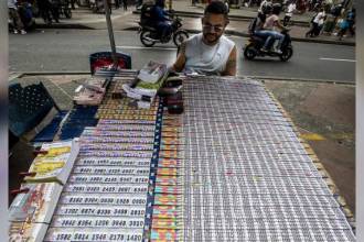 Venta de loterías. FOTO: ARCHIVO - JAIME PÉREZ