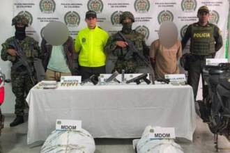 Los capturados y los abatidos durante el operativo de la Fuerza Pública en Salgar. FOTO: POLICÍA NACIONAL