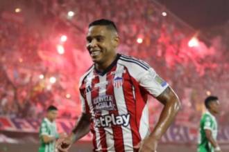 Los jugadores verdes no pudieron mostrar este martes el buen nivel que traían y ahora tienen la obligación de remontar 3 goles en el Atanasio el lunes. FOTO: JAIRO CASSIANI / COLPRENSA