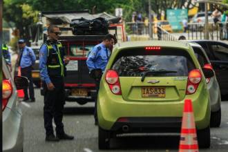 Controles de la Secretaría de Movilidad en Medellín. / FOTO: ARCHIVO – ANDRÉS CAMILO SUÁREZ