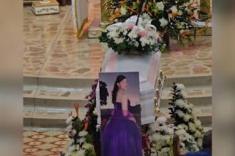 La misa exequial se celebró a las 3:00 de la tarde de este domingo. FOTO: CAPTURA DE VIDEO COMUNICACIONES SAN VICENTE
