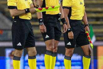 Imagen de árbitros colombianos para ilustrar la nota. FOTO: ARCHIVO - MANUEL SALDARRIAGA 