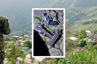 Referencia soldados custodiando zona rural de Antioquia y armamento incautado en combate (detalle). FOTOS: CORTESÍA EJÉRCITO NACIONAL (FONDO) Y SÉPTIMA DIVISIÓN (DETALLE)