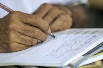 Para estudiar no hay edad y si usted es de los que todavía quiere aprender, aproveche para que lo haga con esta oportunidad que brinda Comfenalco. / FOTO: CAMILO SUÁREZ