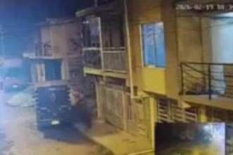 “Quieto o le mato el perro”: Policía disparó a mascota de sujeto que huía de una requisa