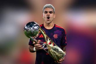 Luis Díaz campeón de la Supercopa de Alemania con el Bayern. FOTO: GETTY IMAGES