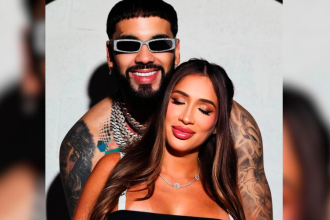Anuel AA junto a su pareja Laury Saavedra. /FOTO: INSTAGRAM @laury_saavedra__
