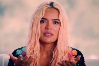 Karol G en su documental ‘Mañana fue muy bonito’ en Netflix. /FOTO: Captura de video