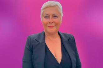 La actriz aseguró que está bien y que por ahora pasará tiempo con su hijo. / FOTO: Instgaram