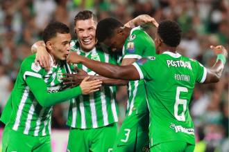 Felipe Marín, Matheus Uribe, Néider Parra y Andrés Román celebrando. FOTO: MANUEL SALDARRIAGA QUINTERO