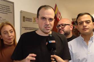 La denuncia fue realizada por los concejales Claudia Carrasquilla,Alejandro De Bedout, Andrés Rodríguez y Andrés Tobón. FOTO: TELEMEDELLÍN