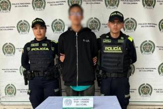 Presunto integrante del Clan del Golfo, capturado en Castilla. FOTO: POLICÍA MEDELLÍN 