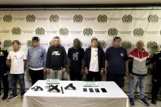 Las capturas se realizaron mediante allanamientos. FOTO: POLICÍA METROPOLITANA VALLE DE ABURRÁ