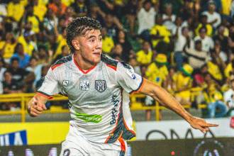 Miguel Ángel Marulanda, figura en la ida, quiere aportar más goles para celebrar con el Naranja un título en la B. FOTO: CORTESÍA ENVIGADO