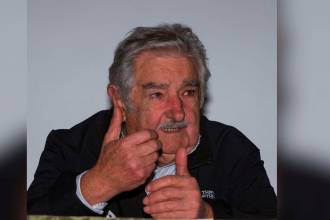 Pepe Mujica durante una visita a Medellín. /FOTO: ARCHIVO EL COLOMBIANO