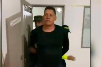 El hombre era requerido por varios delitos. / FOTO: CAPTURA DE VIDEO