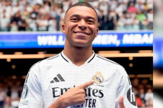 Kylian Mbappé firmó con el Real Madrid hasta el 2029. /FOTO: X @realmadrid
