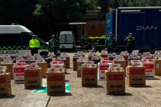 La mercancía era almacenada en una bodega clandestina y distribuida en el área metropolitana. FOTO: POLICÍA METROPOLITANA VALLE DE ABURRÁ