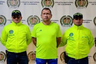 Wilson Humberto Velandia Serrano, coronel retirado tras ser capturado por la Policía. FOTO: COLPRENSA