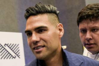 Falcao fue invitado por la Fifa como parte del grupo de leyendas internacionales que acompañarán la ceremonia. FOTO: COLPRENSA - MARIANO VIMOS