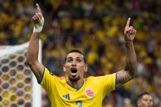 El lateral paisa Daniel Muñoz celebrando su segundo gol en la Copa del Mundo. FOTO: JUAN ANTONIO SÁNCHEZ - ENVIADO ESPECIAL