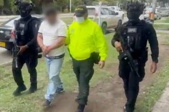 Luis Osvaldo Cárdenas Pineda, alias Piloto o Álex, fue capturado en un operativo en Puerto Nare, Magdalena Medio antioqueño. FOTO: POLICÍA NACIONAL