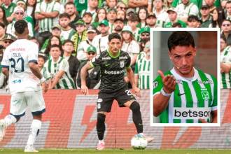 Lucas González (izq.) no quedó nada conforme con lo que mostró su equipo en el primer tiempo. FOTOS: MANUEL SALDARRIAGA Y CORTESÍA NACIONAL 