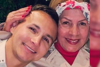 Mauricio Leal junto a su madre Marleny Hernández. /FOTO: ARCHIVO 