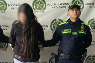 Yésica María Rico, alias la Sobrina y presunta integrante del Clan del Golfo, tras ser capturada. /FOTO: POLICÍA NACIONAL 