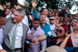 “Honraré con mis actos el compromiso”: Andrés Julían Rendón ya es gobernador de Antioquia