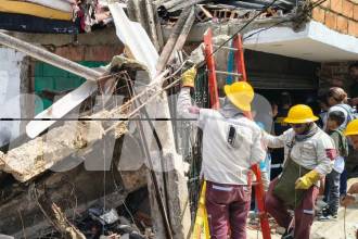 Colapso de techo en Manrique. FOTO: JULIO HERRERA