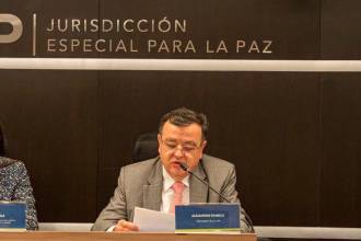 La magistrada Catalina Díaz (izq) y el presidente de la JEP, Alejandro Ramelli (der). / FOTO: JEP