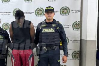 El presunto asesino fue capturado luego de que se lanzara al río Medellín para tratar de escapar. FOTO: CORTESÍA