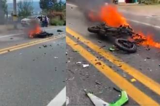 Dos motos chocaron de frente en la variante Las Palmas. FOTO: CAPTURA DE VIDEO
