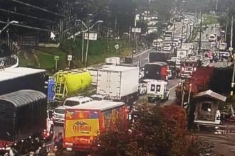 Accidente fatal en la autopista. FOTO: REDES SOCIALES @MOVILIDADRGRO