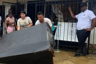 Cientos de familias perdieron sus cosas en medio de la inundación. FOTO: FOTO: ALCALDÍA DE APARTADÓ 