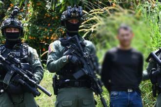 Alias Machín Viejo tras ser capturado por la Policía en Anorí. FOTO: POLICÍA NACIONAL