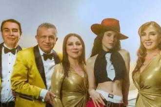 Belinda (centro) junto a los Ángeles Azules. FOTO: SPOTIFY