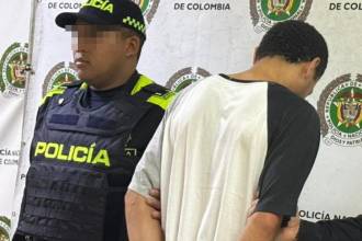 Hombre que atacó con gasolina a su pareja en Barbosa. FOTO: CORTESÍA METROPOLITANA