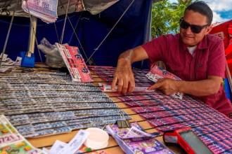 Referencia venta de billetes de lotería. FOTO: CAMILO SUÁREZ