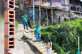 Se revisaron otros tres lotes que tendrían problemas con su documentación legal. FOTO: ALCALDÍA DE MEDELLÍN
