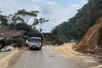 Apertura de la autopista Medellín-Bogotá a la altura de San Luis. FOTO: @InviasOficial