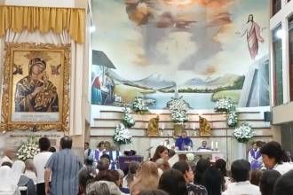 Celebración de la eucaristía por el eterno descanso del párroco Patricio Alfredo Sánchez Molinari. FOTO: IG ARQUIDIOCESISGYE