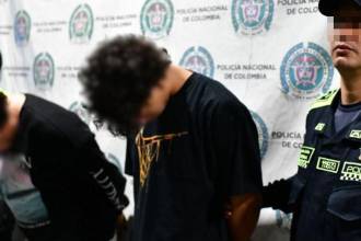 Dos detenidos por robo en El Poblado. FOTO: POLICÍA METROPOLITANA DEL VALLE DE ABURRÁ
