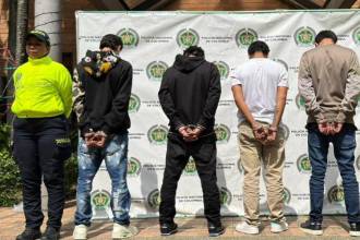 Capturados por hurto de motos. FOTO: CORTESÍA POLICÍA METROPOLITANA