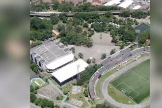 El hombre fue encontrado con lesiones cerca al Polideportivo Tulio Ospina en Bello. FOTO: JUAN ANTONIO SÁNCHEZ